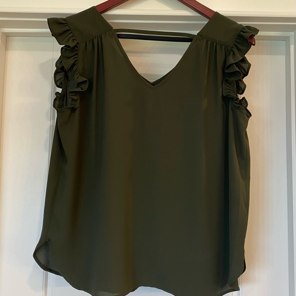 LOFT Green Ruffled Sleeveless Blouse